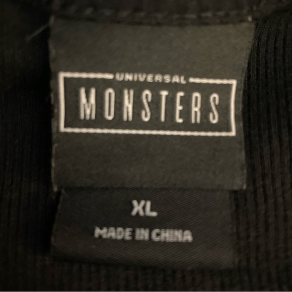 Universal Studio Monster Long-Sleeve Black Romper Top Shorts Horror Halloween - Picture 3 of 11